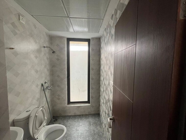 Bathroom, shalimar-mannat 3 Bedroom 1100 Sq.Ft. Apartment In Faizabad Road Lucknow 10468677