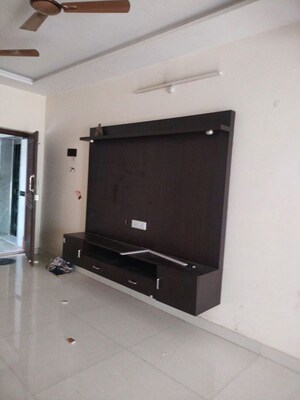 Furnished Amenities in 3 BHK Apartment at Kakatiya Hills, Jubilee Hills – for Rent