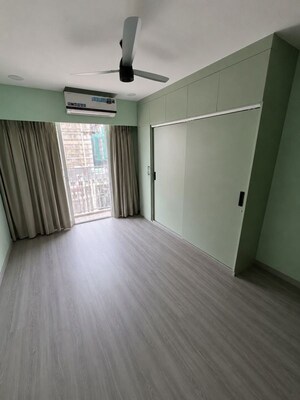 Room in 2 BHK Apartment at Kannamwar Nagar – for Rent