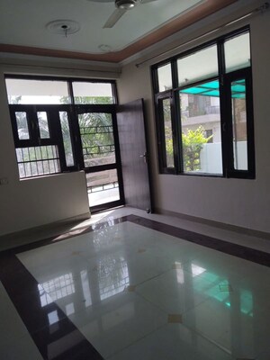 2 BHK Builder Floor For Rent in Sector 40