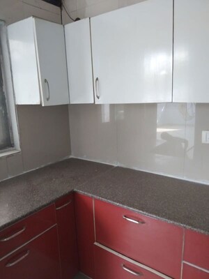 Kitchen in 2 BHK Builder Floor at Sector 40 – for Rent