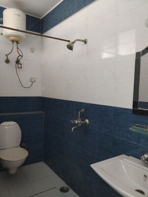 Bathroom in 2 BHK Builder Floor at Sector 40 – for Rent