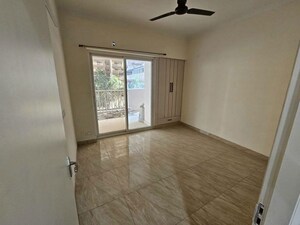 Room in 2 BHK Apartment at Paramount Emotions, Sector 1 Greater Noida – for Rent
