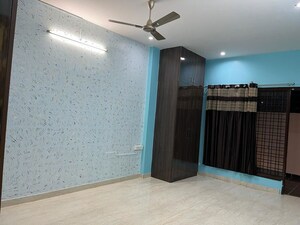 1 RK Builder Floor For Rent in Sector 46