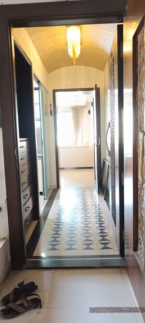 3 BHK Apartment – Entrance View at Oberoi Springs, Andheri West - for Sale