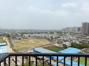 2 BHK Apartment For Rent in Panchsheel Greens, Sector 16 Greater Noida