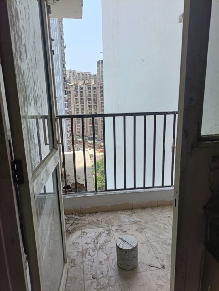 Balcony, panchsheel-greens 2 Bedroom 975 Sq.Ft. Apartment In Sector 16 Greater Noida Greater Noida 10468778