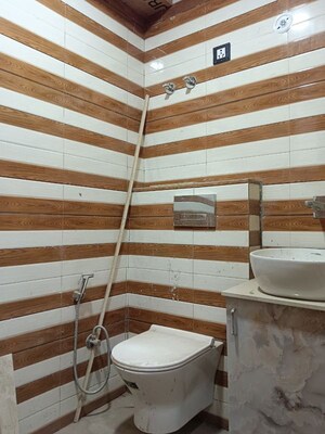 Staircase in 2 BHK Builder Floor at Sector 40 – for Rent