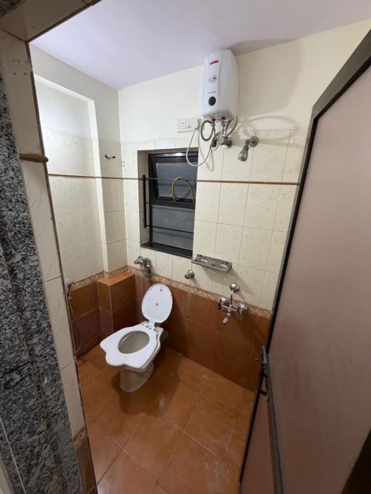 Bathroom, vasant-oscar 2 Bedroom 670 Sq.Ft. Apartment In Mulund West Mumbai 10468823