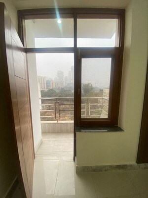 Room in 3 BHK Builder Floor at Malibu Town – for Rent