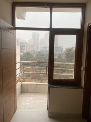 Room in 2 BHK Builder Floor at Sector 46 – for Rent