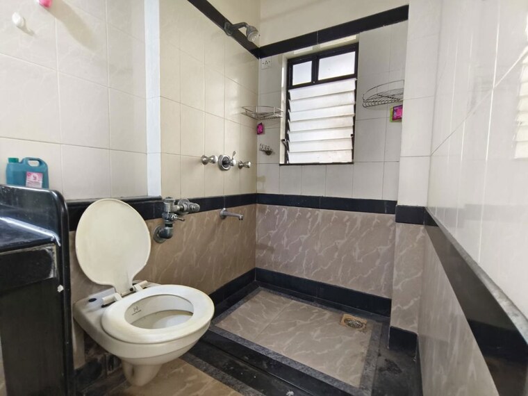 Bathroom, serenity-heights 2 Bedroom 750 Sq.Ft. Apartment In Malad West Mumbai 10468838