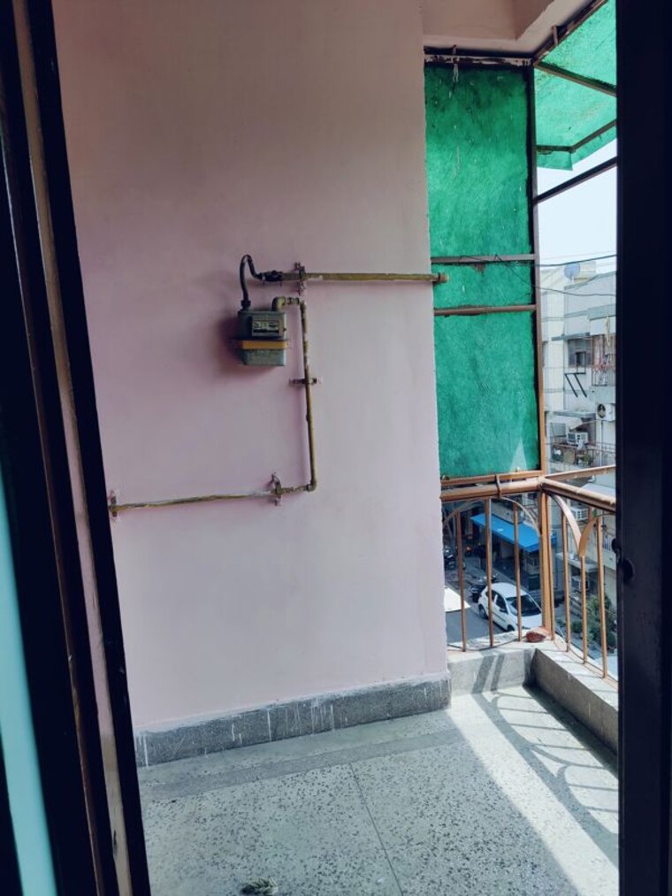 Balcony, rwa-metro-apartments 1 Bedroom 550 Sq.Ft. Apartment In Sector 71 Noida 10468834