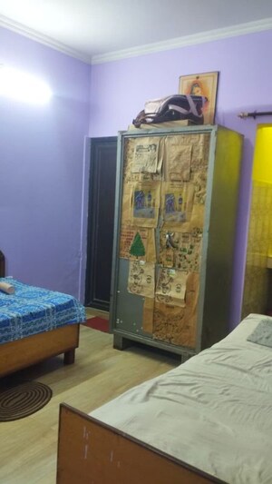 Room in  Pg at Sarita Vihar – for Rent