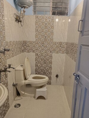 Bathroom in 1 BHK Apartment at Jawahar Nagar – for Rent