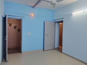 Room in 1 BHK Apartment at Jawahar Nagar – for Rent