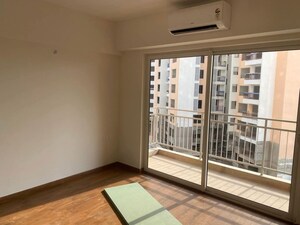 Room in 2 BHK Apartment at Shapoorji Pallonji Joyville Gurgaon, Sector 102 – for Rent