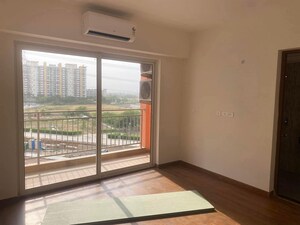 Room in 2 BHK Apartment at Shapoorji Pallonji Joyville Gurgaon, Sector 102 – for Rent