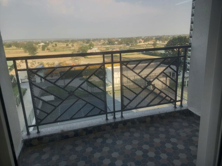 Balcony, central-park-flower-valley-aqua-front-towers 3 Bedroom 1789 Sq.Ft. Apartment In Sohna Sector 33 Gurgaon 10468894