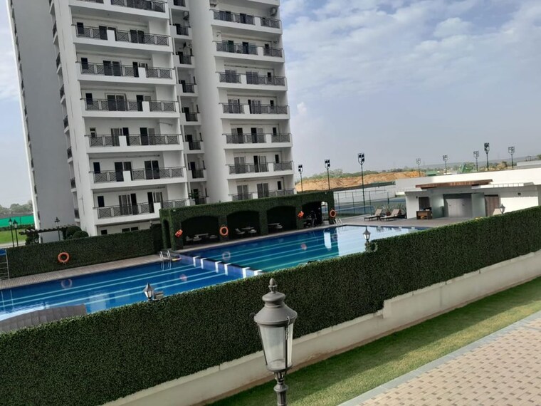 Exterior View, central-park-flower-valley-aqua-front-towers 3 Bedroom 1789 Sq.Ft. Apartment In Sohna Sector 33 Gurgaon 10468894