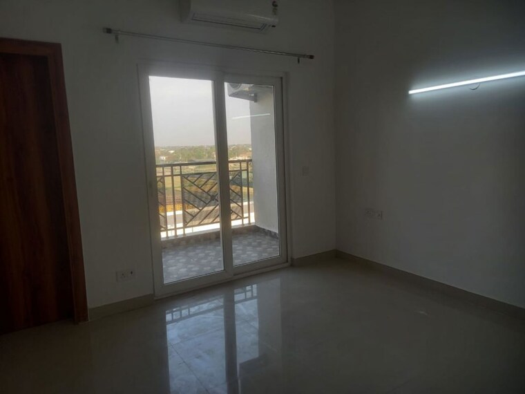 Room, central-park-flower-valley-aqua-front-towers 3 Bedroom 1789 Sq.Ft. Apartment In Sohna Sector 33 Gurgaon 10468894