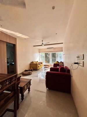Room in 2 BHK Apartment at Oyster Shell, Juhu – for Sale
