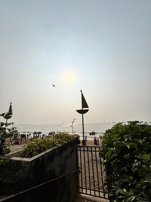 2 BHK Apartment – Garden View at Oyster Shell, Juhu - for Sale