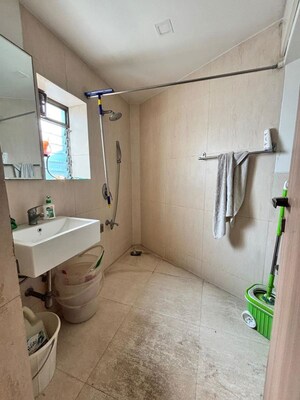 Team Area in 2 BHK Apartment at Oyster Shell, Juhu – for Sale