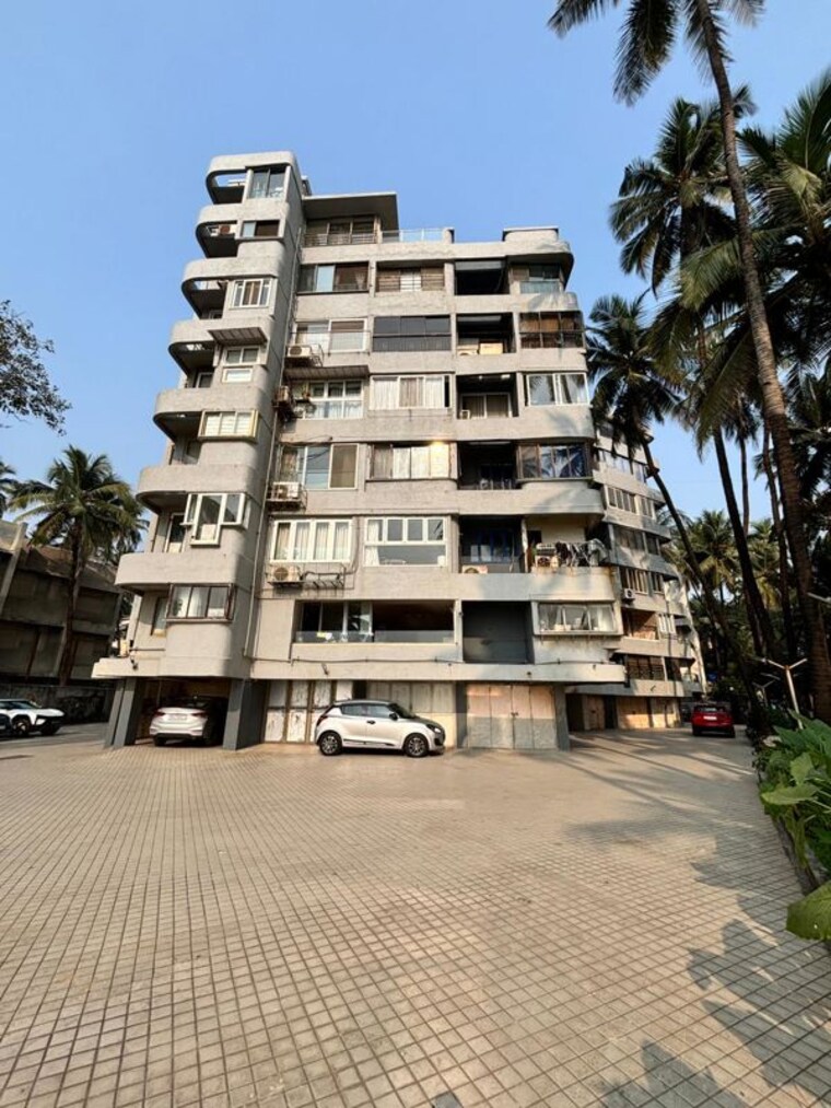 Exterior View, oyster-shell 2 Bedroom 820 Sq.Ft. Apartment In Juhu Mumbai 10468914
