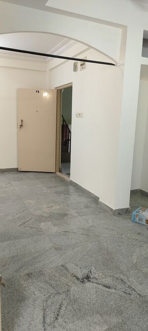 Room in 2 BHK Builder Floor at Jeevan Bima Nagar – for Rent