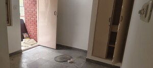 Room in 2 BHK Builder Floor at Jeevan Bima Nagar – for Rent