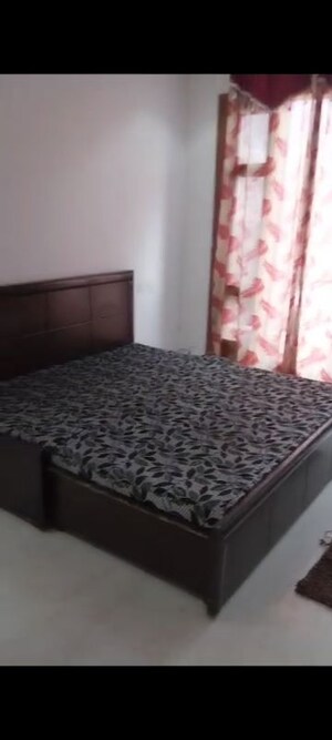 Bedroom in 2 BHK Apartment at Sunshine Homes Zirakpur, Dhakoli – for Rent