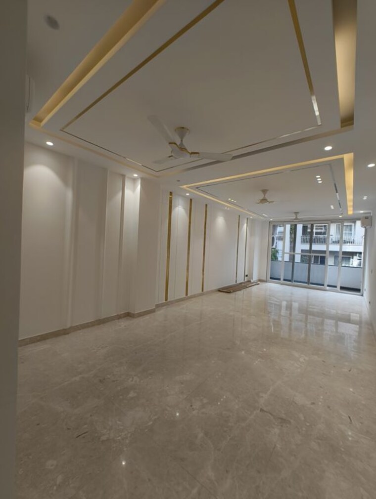 Room, greater kailash i 3 Bedroom 220 Sq.Yd. Builder Floor In Greater Kailash I Delhi 10468948