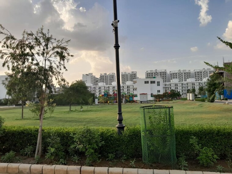 Garden, central-park-flower-valley-mikasa-plots  193 Sq.Ft. Plot In Sohna Sector 33 Gurgaon 10468952