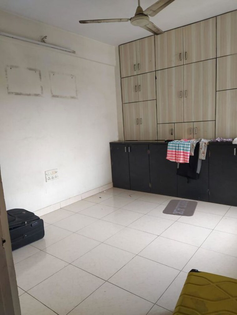 Hall, shiv-om-chs 2 Bedroom 930 Sq.Ft. Apartment In Chandivali Mumbai 10468982