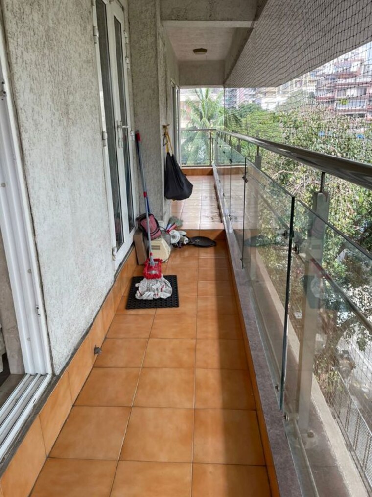 Balcony, gym-view 4 Bedroom 1550 Sq.Ft. Apartment In Khar West Mumbai 10468990