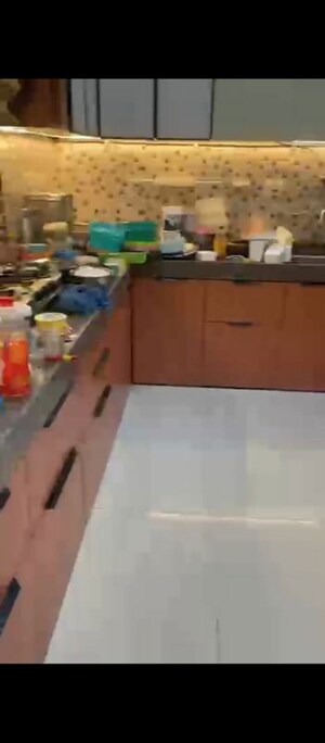 Furnished Amenities in 3 BHK Apartment at SD Epsilon, Kandivali East – for Rent