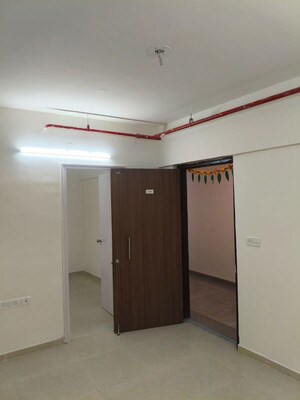 Room in 1.5 BHK Apartment at Mehta Cornerstone, Kalyan West – for Rent