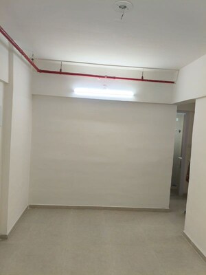 Room in 1.5 BHK Apartment at Mehta Cornerstone, Kalyan West – for Rent