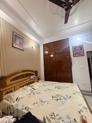 Bedroom in 3 BHK Builder Floor at Ansal Palam Triangle, Palam Vihar Extension – for Rent