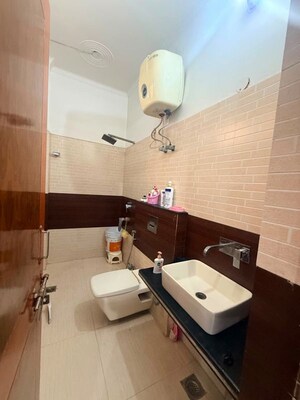Team Area in 3 BHK Builder Floor at Ansal Palam Triangle, Palam Vihar Extension – for Rent