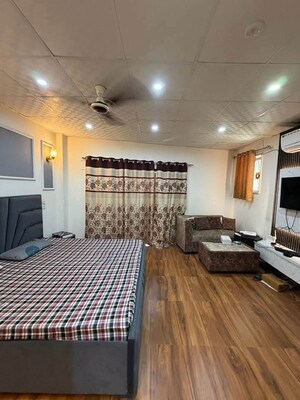 Bedroom in 1 RK Builder Floor at Ganga Apartment Gurgaon, Sector 13 – for Rent