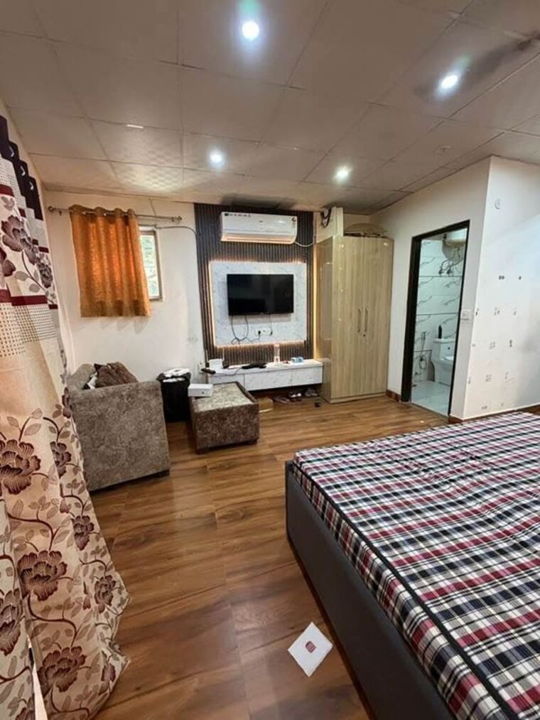 Bedroom, ganga-apartment-gurgaon 1 RK 800 Sq.Ft. Builder Floor In Sector 13 Gurgaon 10469108