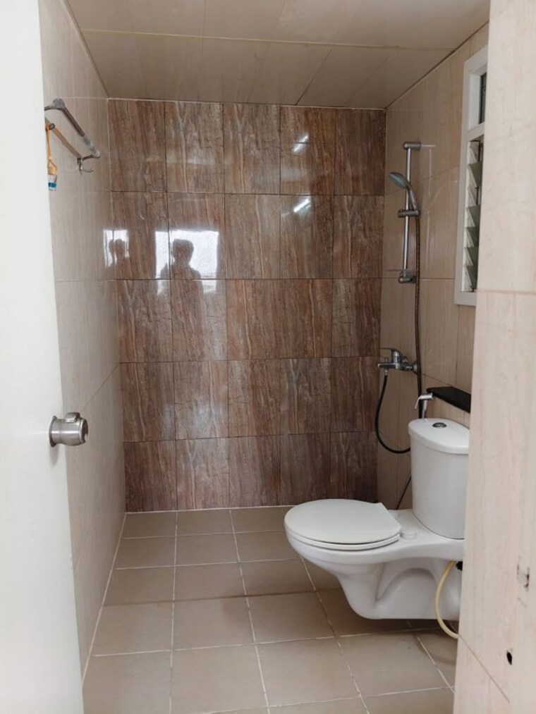 Bathroom, mantri-webcity 2 Bedroom 1100 Sq.Ft. Apartment In Hennur Bangalore 10469115