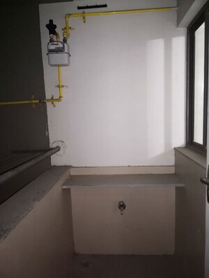 Bathroom in 3 BHK Apartment at Vishwanath Maher Homes 3, Shela – for Rent