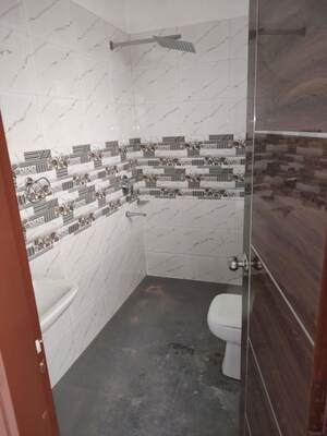 Balcony in 3 BHK Builder Floor at Ansal Plaza Gurgaon, Palam Vihar – for Rent