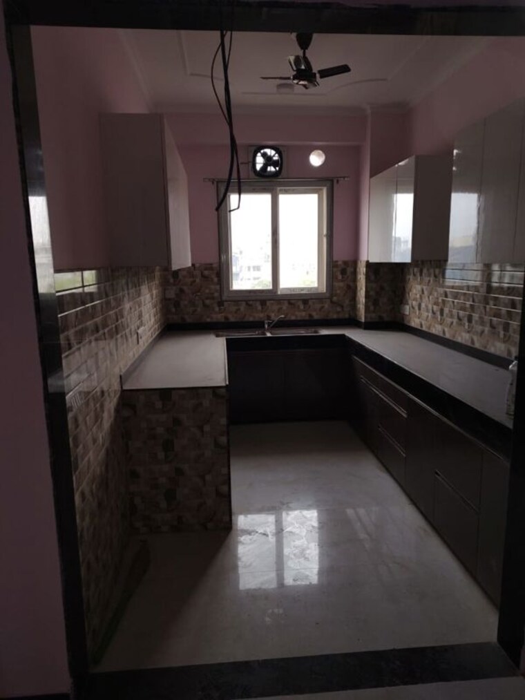 Kitchen, ansal-plaza-gurgaon 3 Bedroom 1800 Sq.Ft. Builder Floor In Palam Vihar Gurgaon 10469147