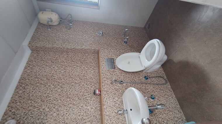 Bathroom, lodha-palava-downtown-dombivli-east 2 Bedroom 927 Sq.Ft. Apartment In Dombivli East Thane 10469198