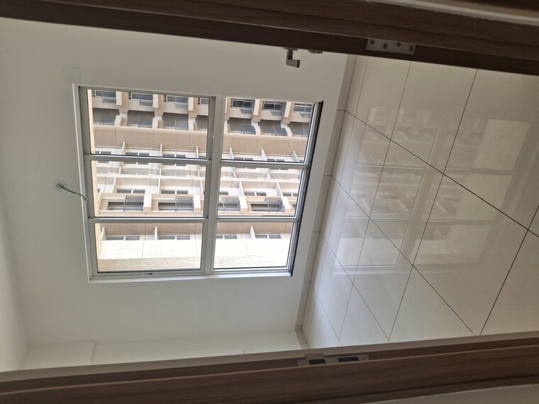 Balcony, godrej-nirvaan 2 Bedroom 980 Sq.Ft. Apartment In Themghar Thane 10469203