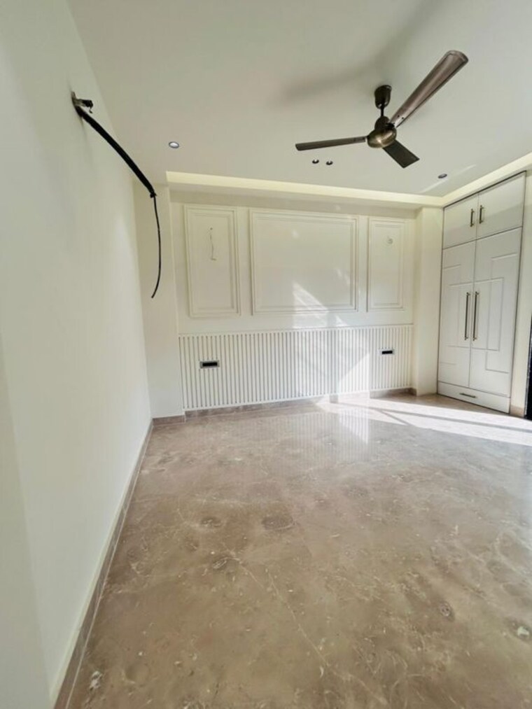 Room, sushant lok i 3 Bedroom 215 Sq.Yd. Builder Floor In Sushant Lok I Gurgaon 10469231
